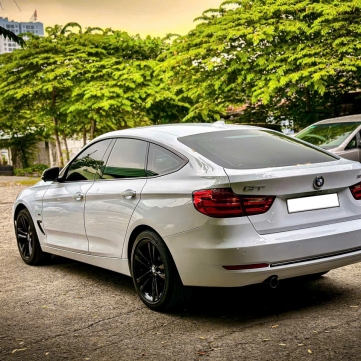 BMW 320i GT