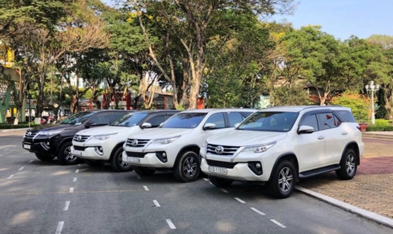 Cho thuê xe tự lái tết 2026 tại Phường Bến Thành