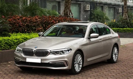 Thuê xe BMW tự lái Phường Vĩnh Hội