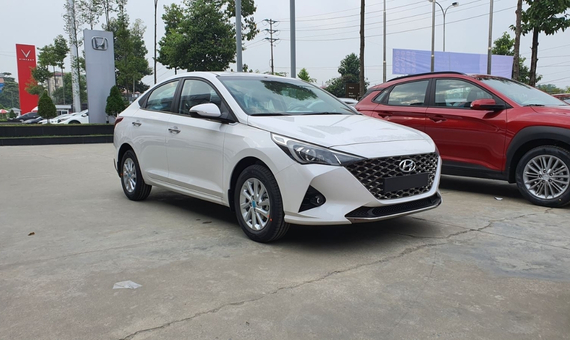 Thuê xe Hyundai Accent tự lái Quận 7
