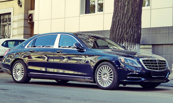 Thuê xe Mercedes tự lái Phường Bến Thành