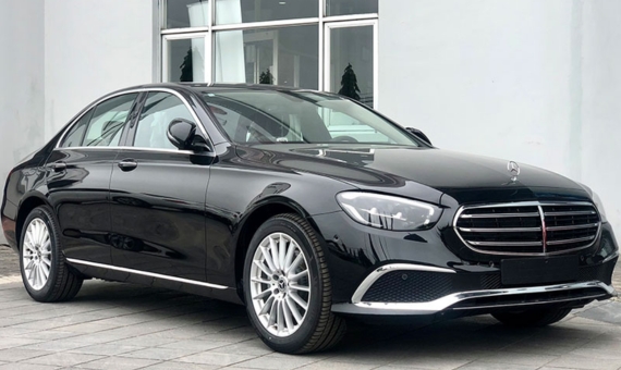 Thuê xe Mercedes tự lái Phường Chợ Quán