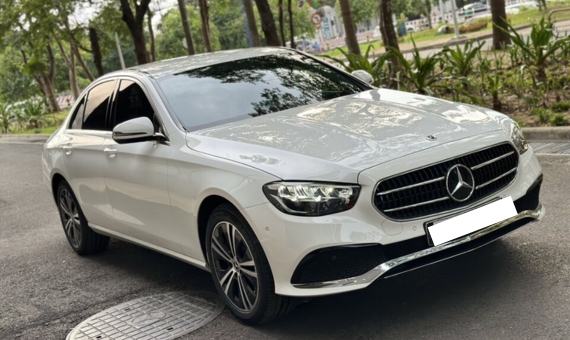 Thuê xe Mercedes tự lái Phường Khánh Hội