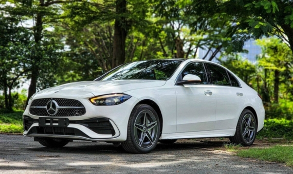 Thuê xe Mercedes tự lái Phường Tân Định