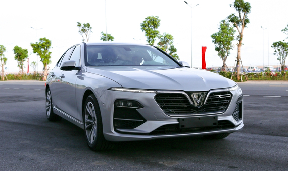 Thuê xe Vinfast lux A tự lái Quận 1