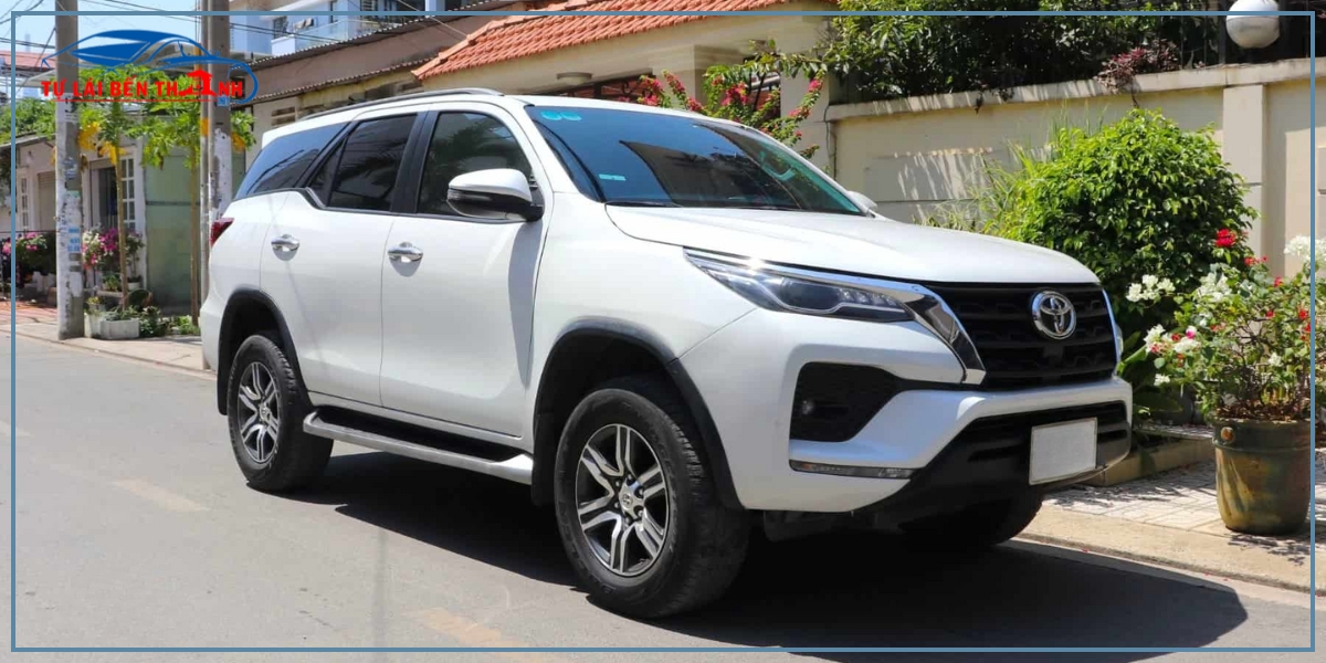 Báo giá cho thuê xe tự lái Tết 2026 tại Phường Tân Thuận