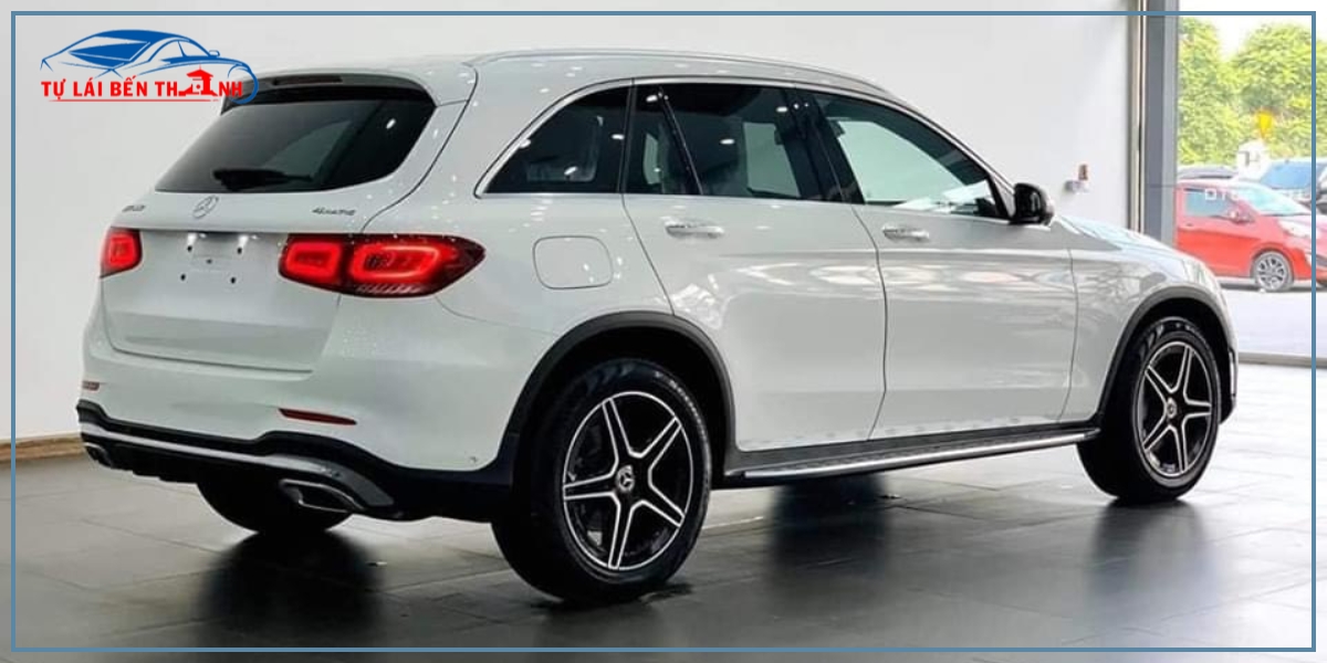 Bến Thành Tự Lái - Dịch vụ thuê xe Mercedes GLC300 tự lái Quận Phú Nhuận
