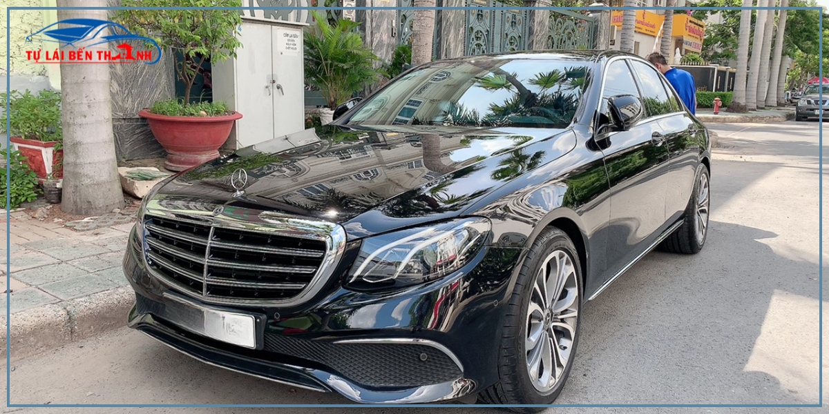 Cần chuẩn bị gì khi thuê xe Mercedes tự lái tại Quận Phú Nhuận?