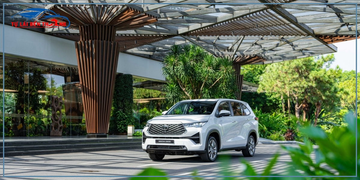Đơn vị chuyên cung cấp thuê xe Innova tự lái Quận Phú Nhuận đáng tin cậy - Bến Thành Tự Lái