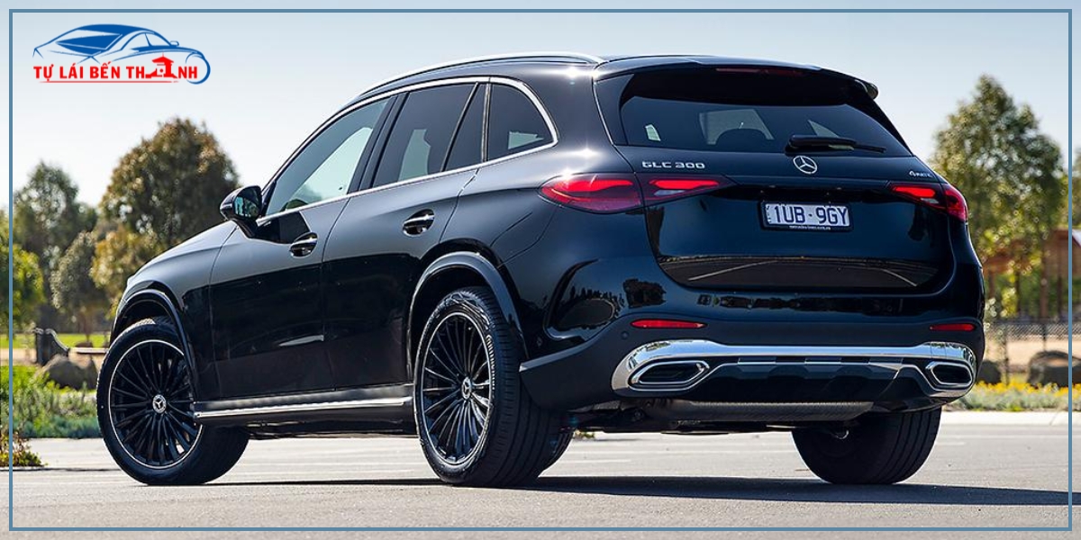 Giới thiệu xe Mercedes GLC300 cho thuê tự lái tại Quận 2