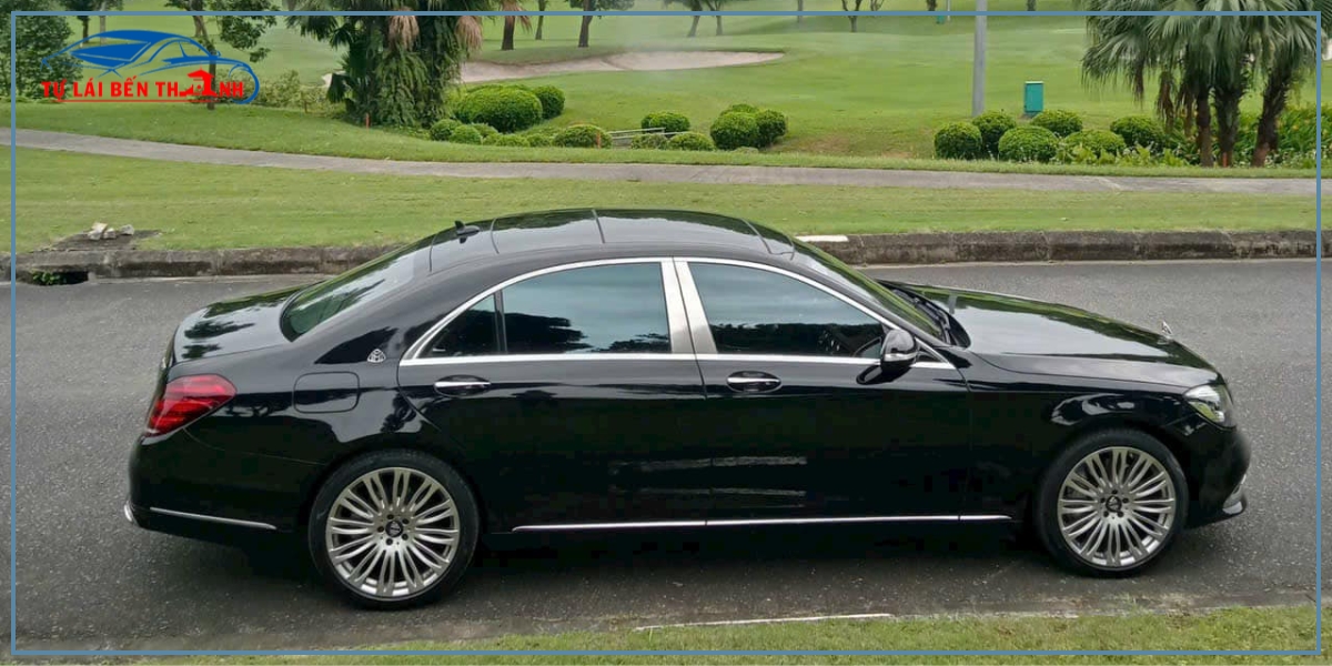 Khám phá dòng xe Mercedes Maybach tự lái tại Quận 5