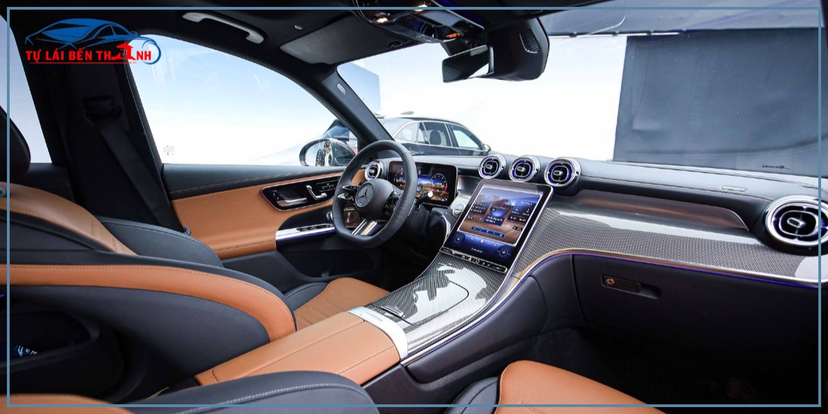 Kinh nghiệm thuê xe Mercedes GLC 300 tự lái Quận 7 cho chuyến đi hoàn hảo