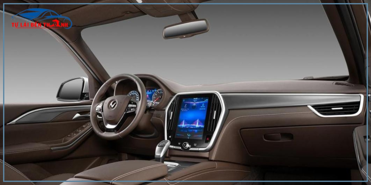 Kinh nghiệm thuê xe Vinfast lux A tự lái Quận 2