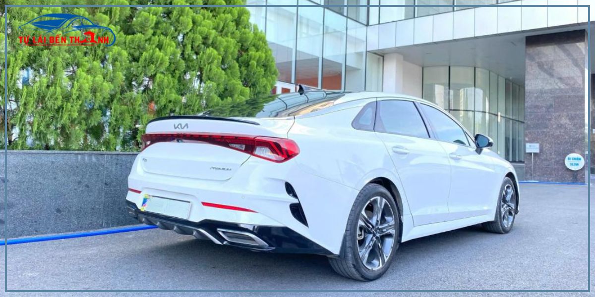 Lợi ích khi thuê xe KIA K5 tự lái Quận Phú Nhuận