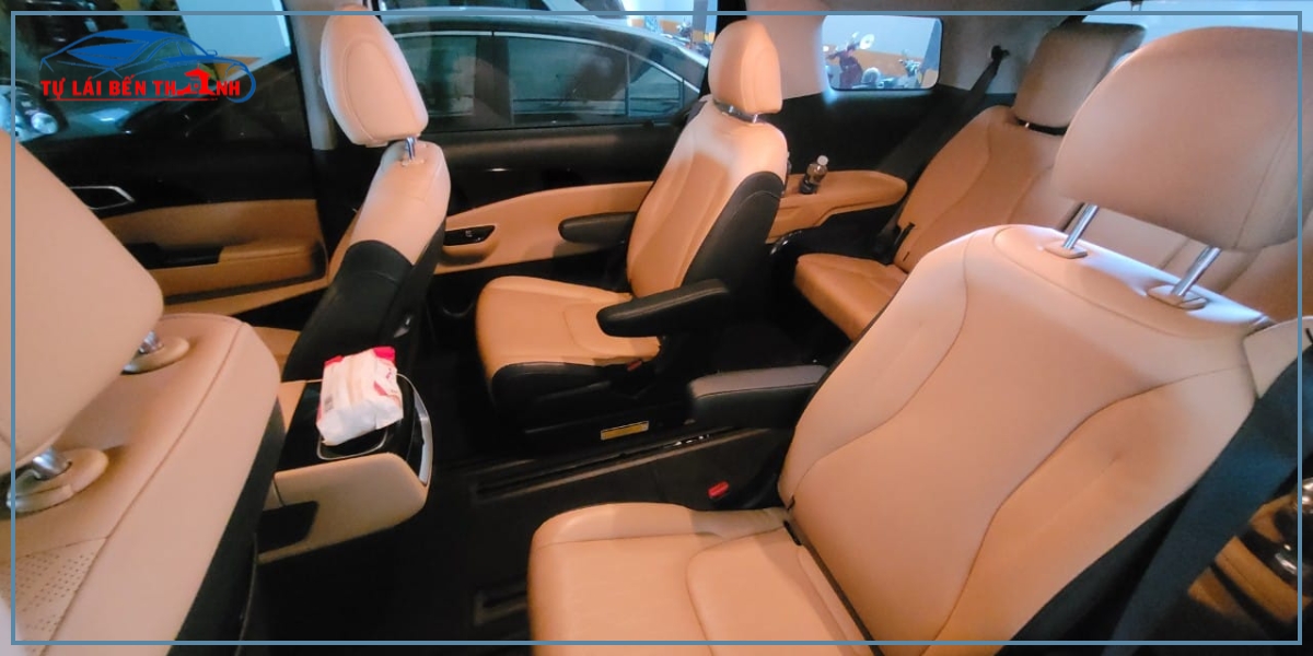 Lưu ý khi thuê xe tự lái Tết 2026 tại Phường Xóm Chiếu