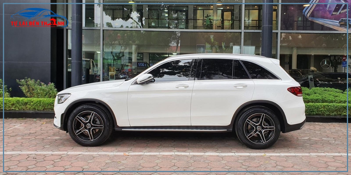 Lý do nên thuê xe Mercedes GLC 300 tự lái tại Quận 7