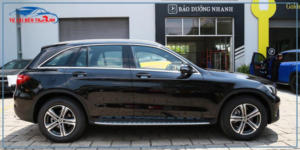 Những lý do nên thuê xe Mercedes GLC 300 tự lái Quận 5