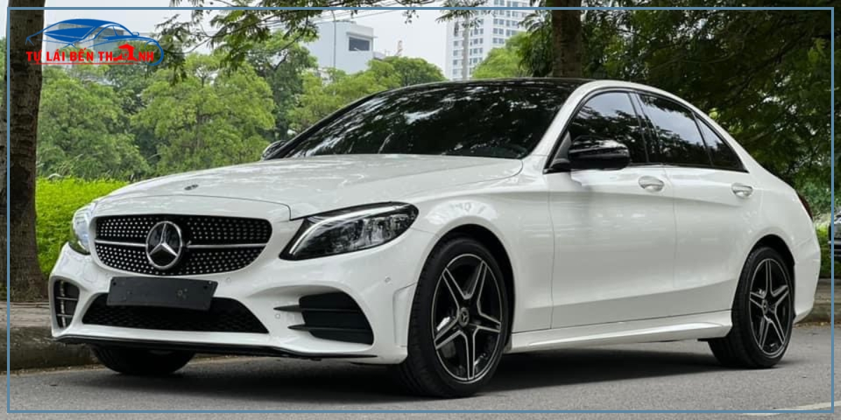 Vì sao nên thuê xe Mercedes tự lái Quận 1